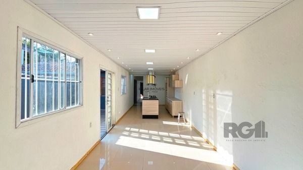 Casa em Porto Alegre, no bairro Restinga, com 2 dormitório(s),