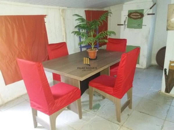 Casa em Viamão, no bairro Itapuã, com 3 dormitório(s), e 3 banheiros, à venda.