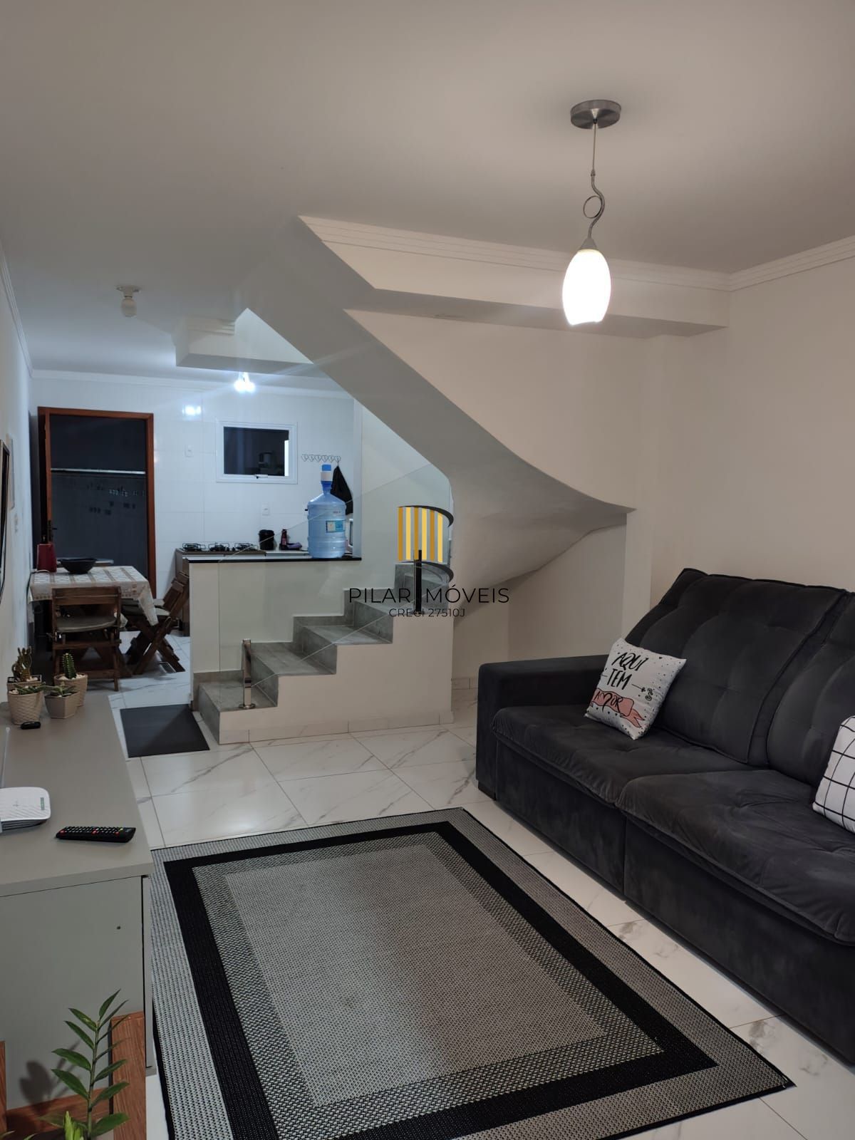 Sobrado com 2 suítes, 84m², no Portal do Guarujá