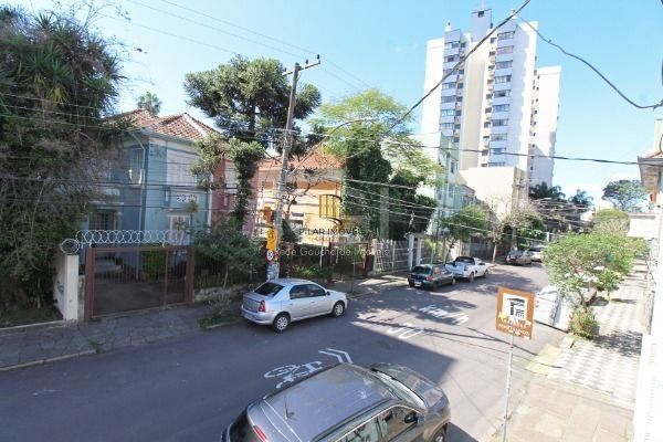 Casa para Venda - 154m², 2 dormitórios, sendo 1 suites, 2 vagas - Cidade Baixa