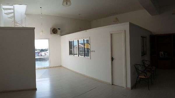 Loft para Venda - 200m², 1 dormitório, sendo 1 suites, 4 vagas - Guarujá