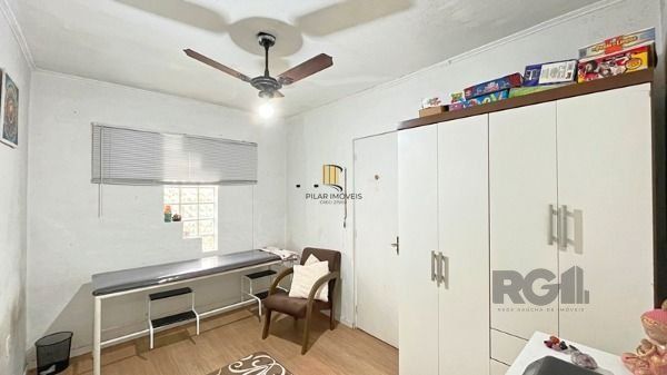 Casa em Porto Alegre, no bairro Cavalhada, com 4 dormitório(s), e 4 banheiros, à