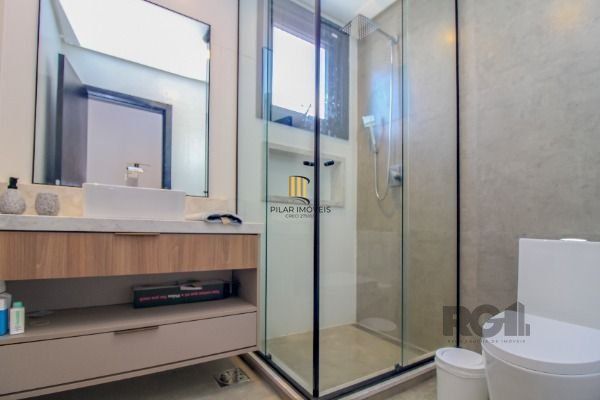 Casa em Condominio no Terra Ville, com 4 dormitório(s), e 4 suítes, à venda.