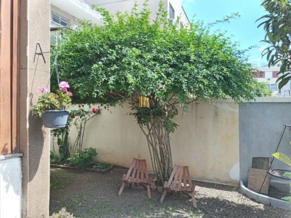 Casa para Venda - 228m², 4 dormitórios, sendo 2 suites, 3 vagas - Medianeira