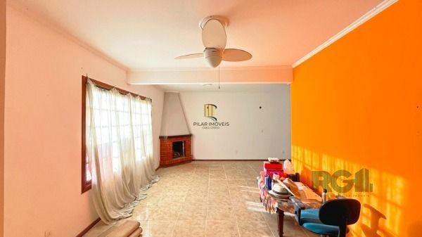 Casa para Venda - 320m², 3 dormitórios, sendo 1 suites, 3 vagas - Altos Do Ipê