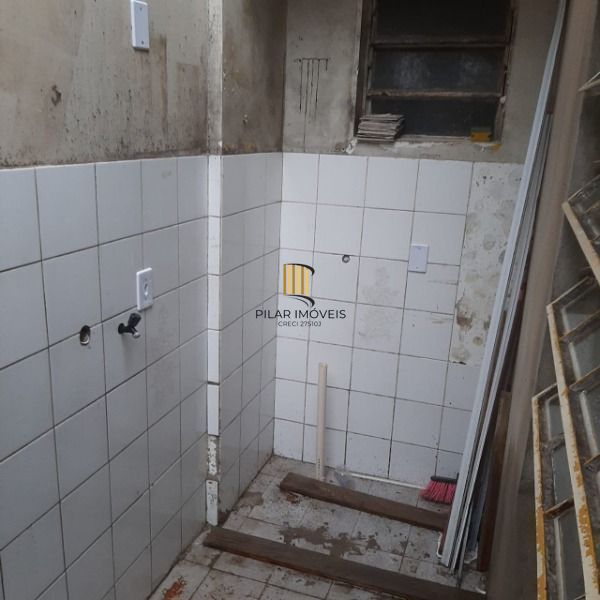 Casa Condominio em Porto Alegre, no bairro Hípica, com 1 dormitório(s), e 1 banh