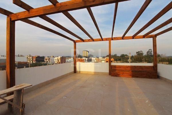Casa para Venda - 217m², 3 dormitórios, sendo 1 suites, 2 vagas - Hípica