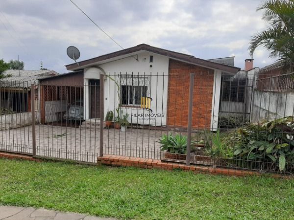 Casa para Venda - 220m², 3 dormitórios, 3 vagas - Santa Tereza