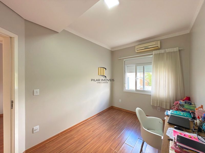 Casa com vista para o Rio e 3 dormitórios