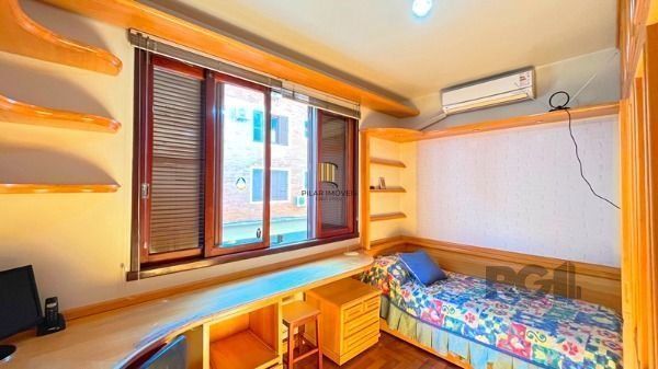 Apartamento em Porto Alegre, no bairro Praia de Belas, com 2 dormitório(s), e 2 