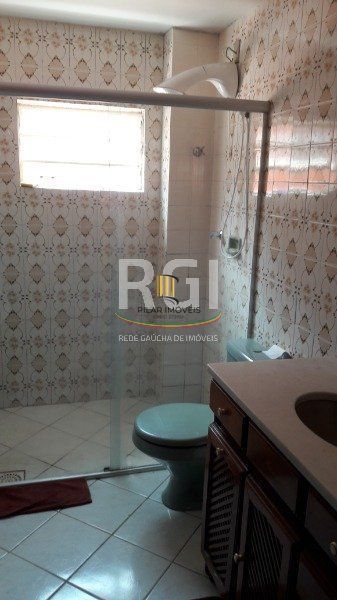 Casa para Venda - 190m², 3 dormitórios, sendo 1 suites, 2 vagas - Cavalhada