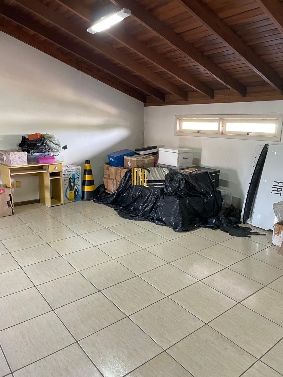 Residência com 4 Dormitório(s) Bairro Vila Nova