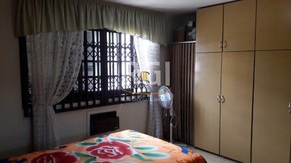 Casa para Venda - 190m², 3 dormitórios, sendo 1 suites, 2 vagas - Cavalhada