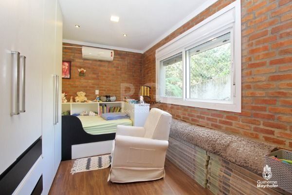 Casa para Venda - 1700m², 3 dormitórios, sendo 1 suites, 2 vagas - Vila Nova