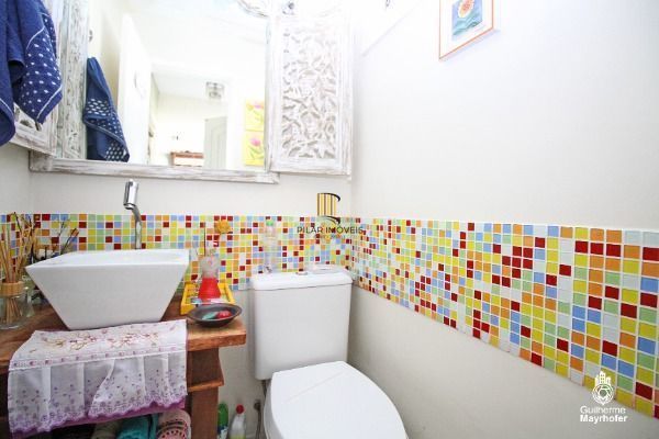 Casa para Venda - 219.05m², 3 dormitórios, sendo 1 suites, 2 vagas - Bahamas