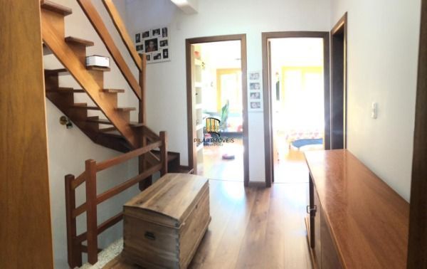 Casa para Venda - 150m², 3 dormitórios, sendo 1 suites, 2 vagas - Guarujá