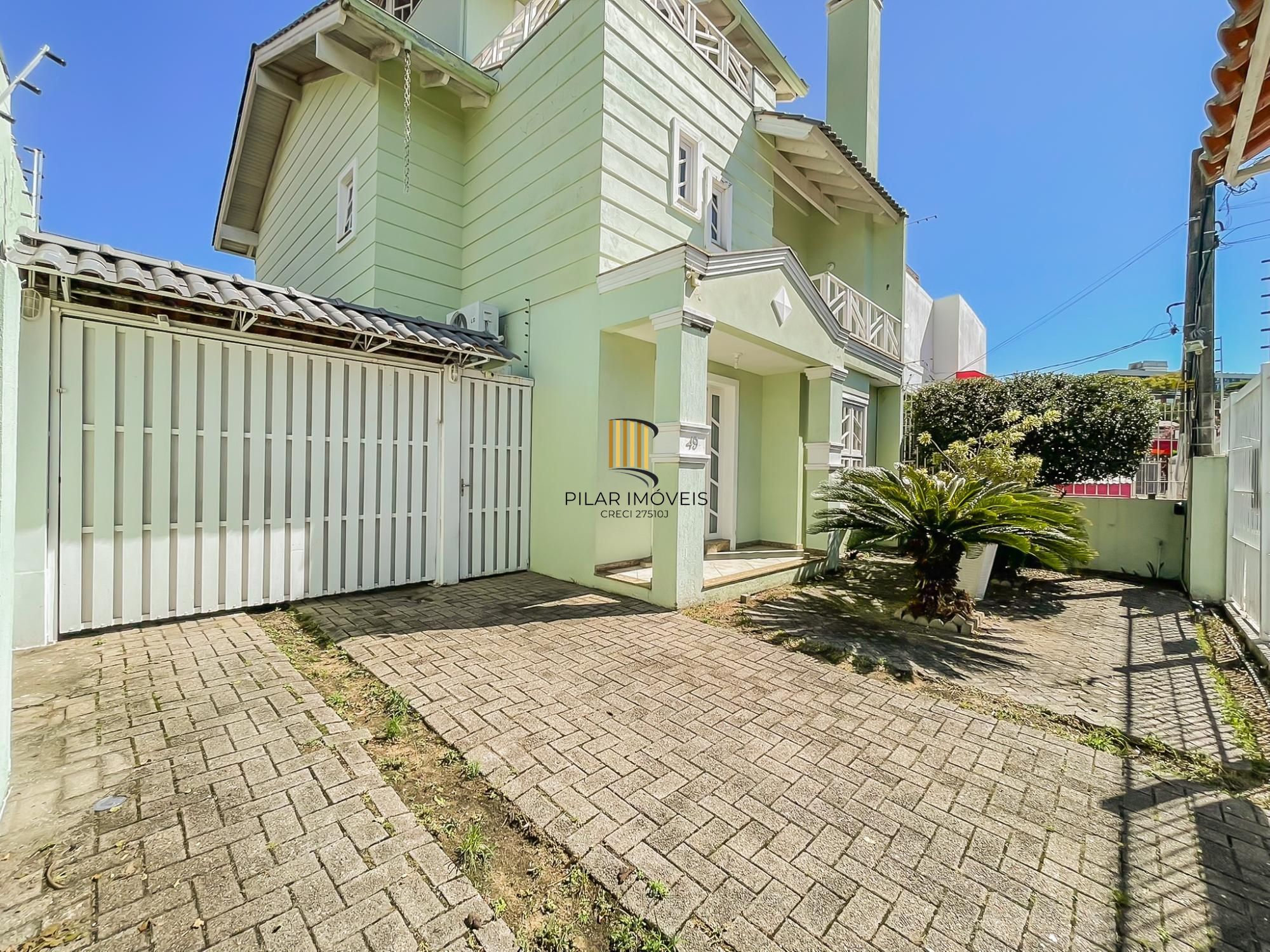 Casa 3 dormitórios no bairro Cristal