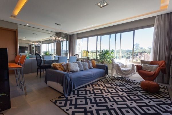 Apartamento em Porto Alegre, no bairro Cavalhada, com 3 dormitório(s), e 3 banhe