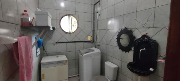 Casa em Porto Alegre, no bairro Espírito Santo, com 3 dormitório(s), e 3 banheir