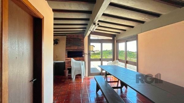 Apartamento em Porto Alegre, no bairro Medianeira, com 3 dormitório(s), e 3 banh