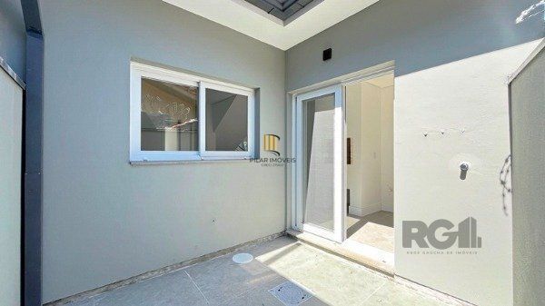 Casa em Porto Alegre, no bairro Jardim Isabel, com 3 dormitório(s), e 3 banheiro