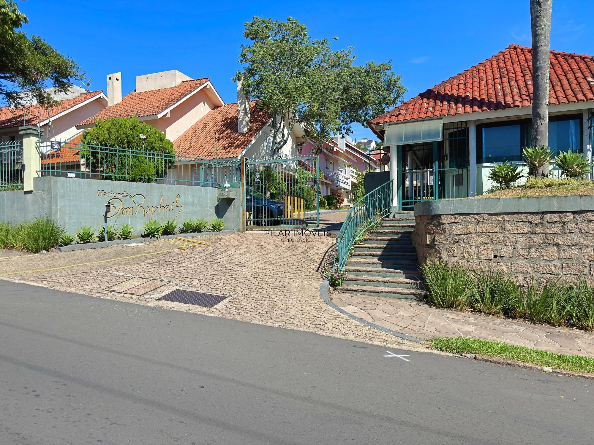 Casa de Condomínio 3 dormitórios no bairro Tristeza
