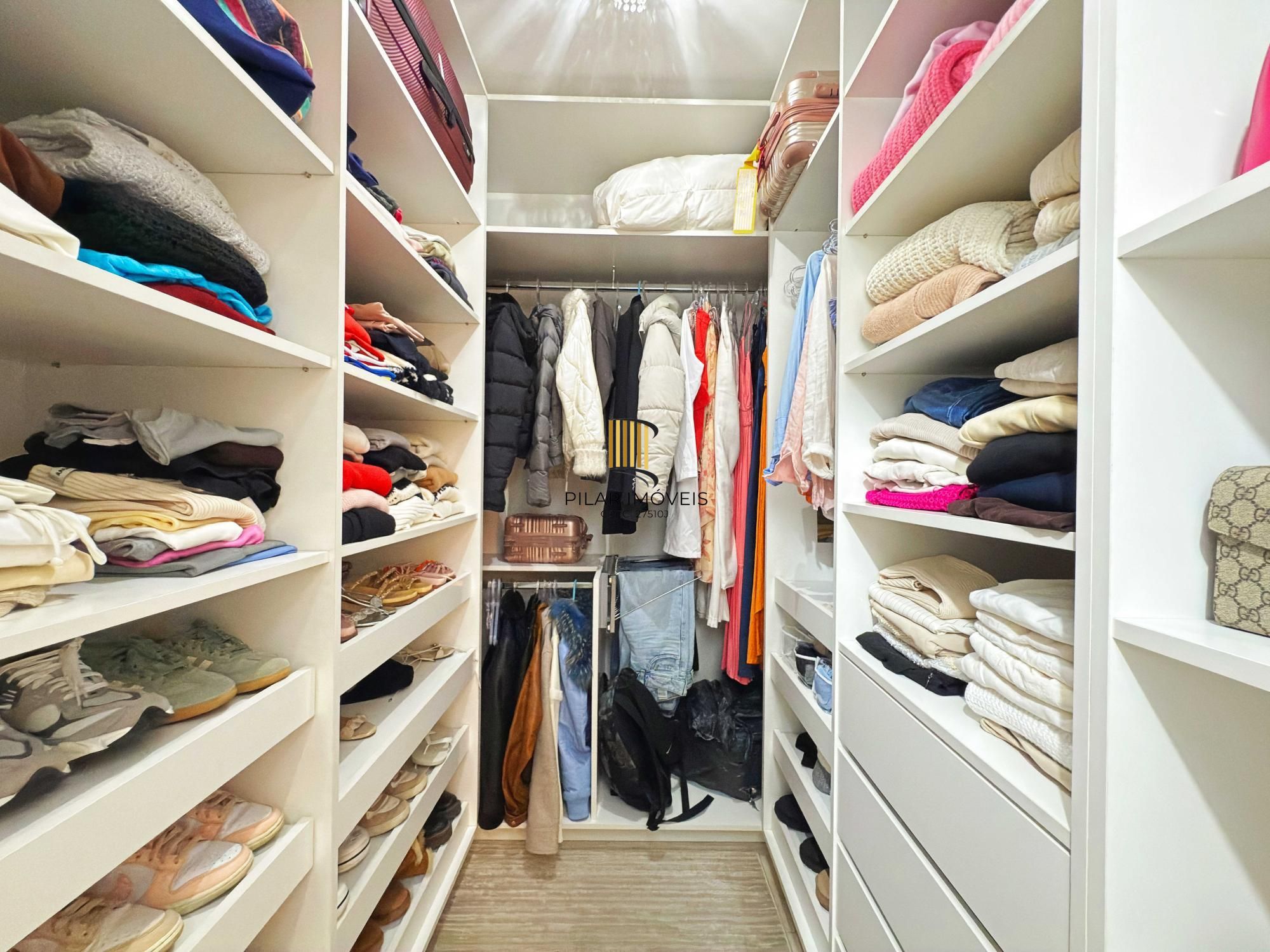 Casa 3 dormitórios no bairro Ipanema