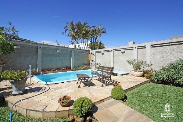 Casa para Venda - 219.05m², 3 dormitórios, sendo 1 suites, 2 vagas - Bahamas