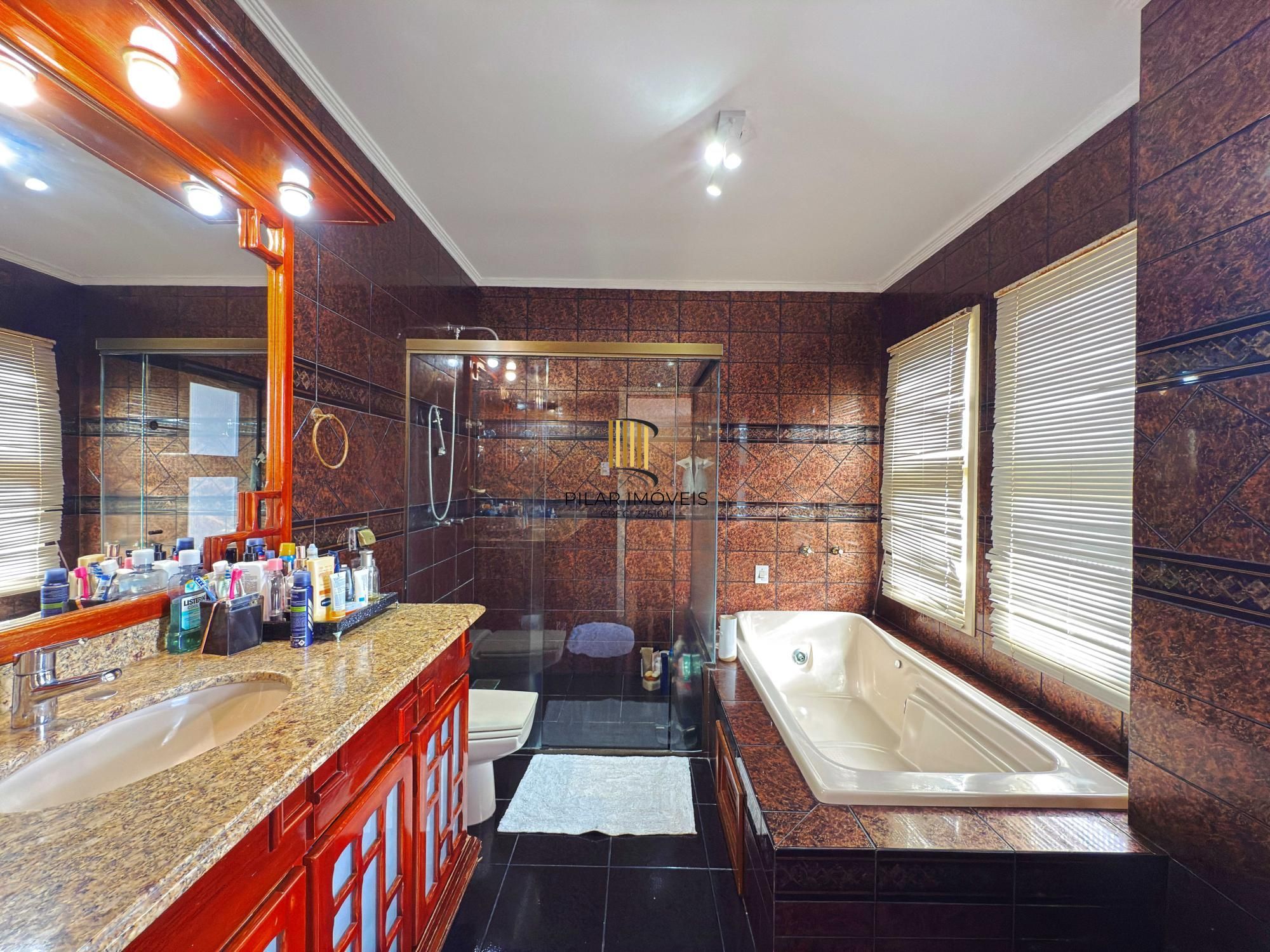 Casa 3 dormitórios no bairro Ipanema