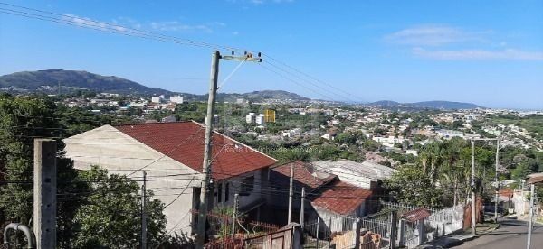 Sobrado para Venda - 246.69m², 3 dormitórios, sendo 1 suites, 2 vagas - Vila Nov