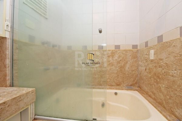 Casa Condominio para Venda - 215.51m², 3 dormitórios, sendo 1 suites, 2 vagas - 