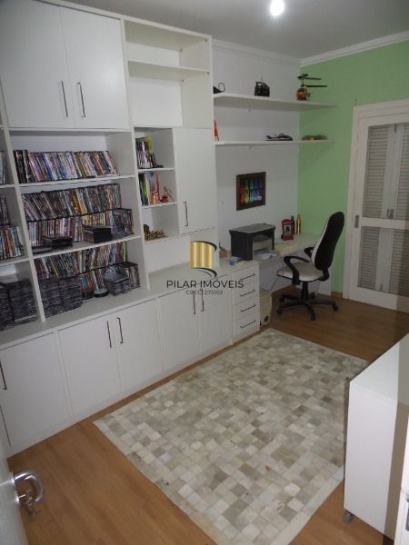 Casa para Venda - 290m², 3 dormitórios, sendo 1 suites, 6 vagas - Aberta Dos Mor