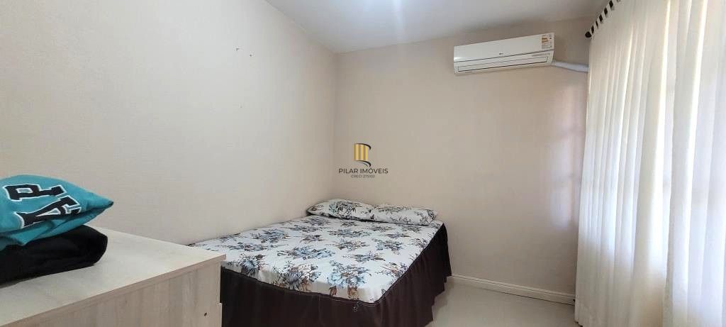 Excelente Casa de Esquina no Residencial Bahamas – Ipanema, com 351m² privativos, 4 dormitórios e duas vagas de garagem.