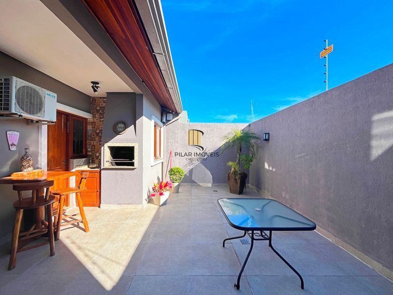 Casa Residencial com 3 dormitórios à Venda na Hípica.