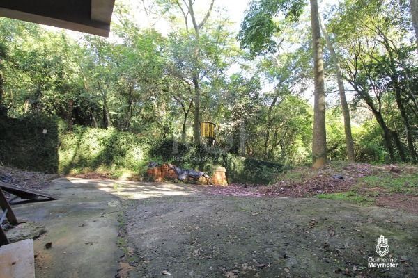 Casa para Venda - 1700m², 3 dormitórios, sendo 1 suites, 2 vagas - Vila Nova