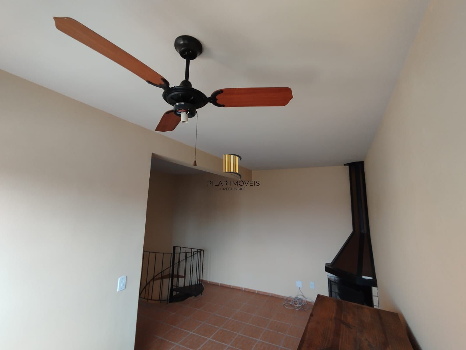 Linda cobertura no bairro Tristeza para venda.