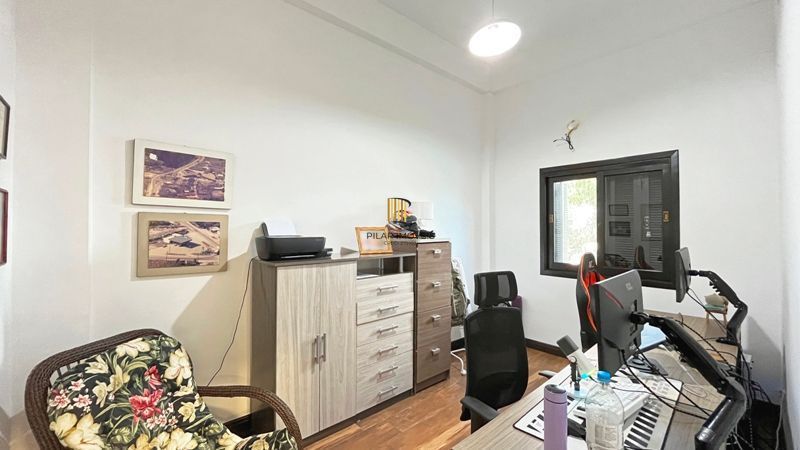 Altos do lago- Com 3 dormitórios, 3 vagas , piscina , Linda e ampla casa em cond