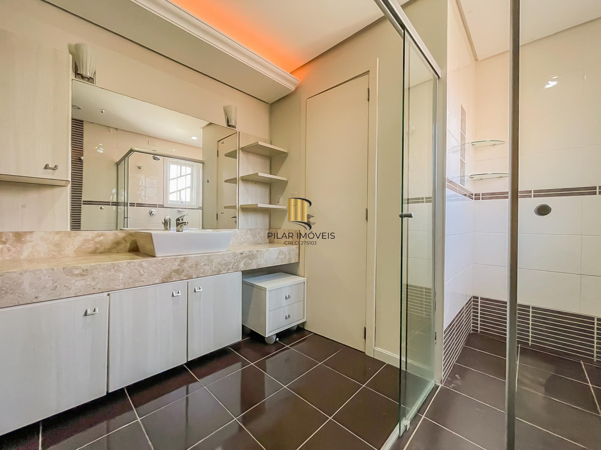 Casa 3 dormitórios no bairro Cristal