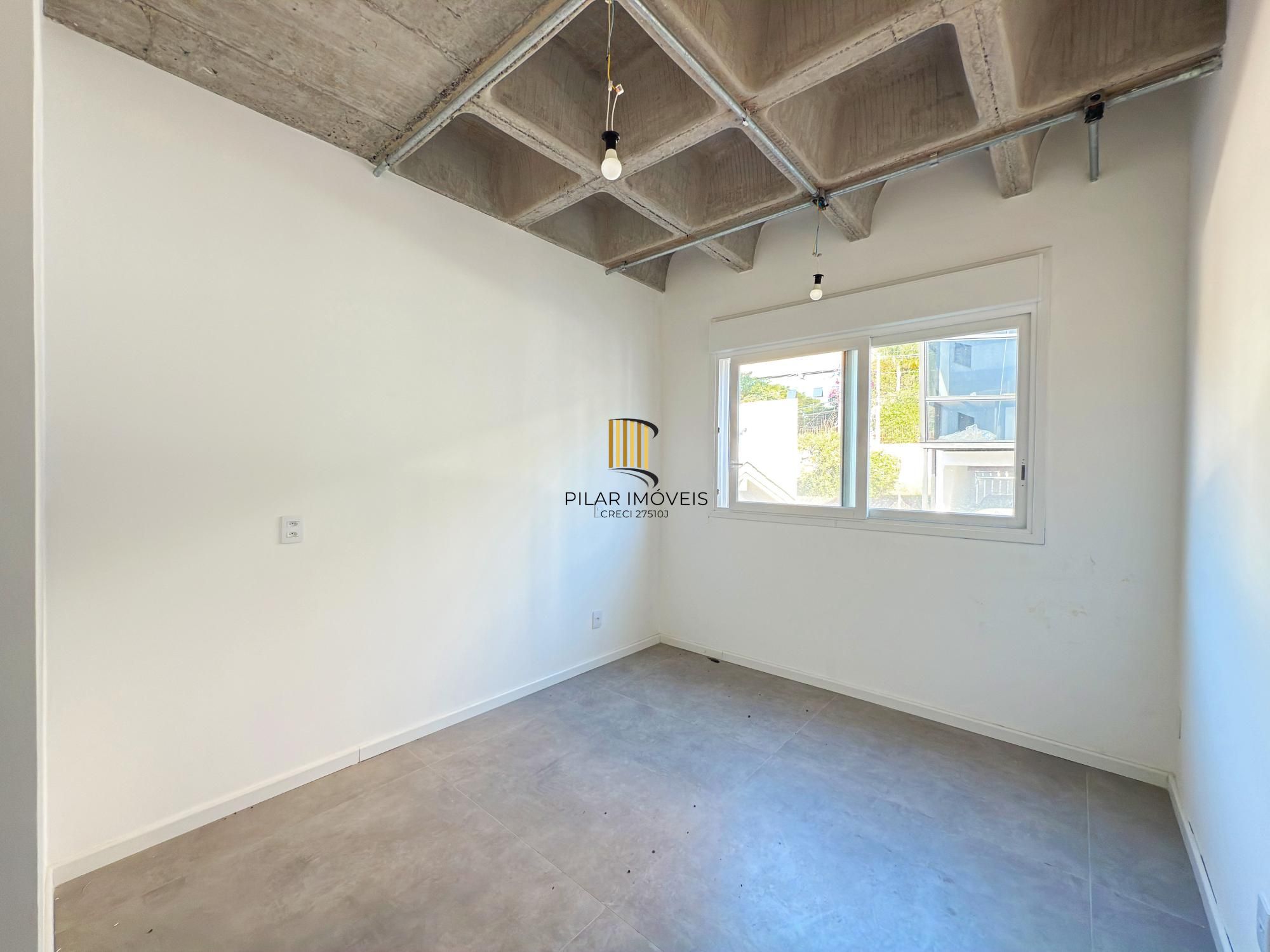 Belíssimo apartamento com 230,6m2, 3 suítes e 4 vagas de garagem. Projeto diferenciado e vista deslumbrante para o pôr do sol do Guaíba.