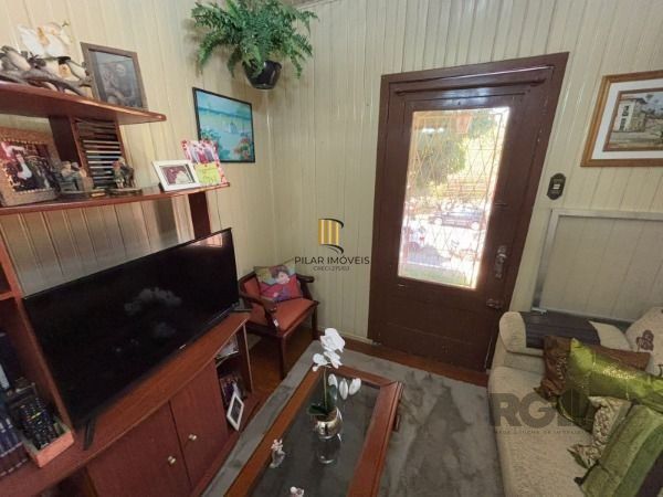 Casa 3 dormitórios à venda Camaquã Porto Alegre/RS