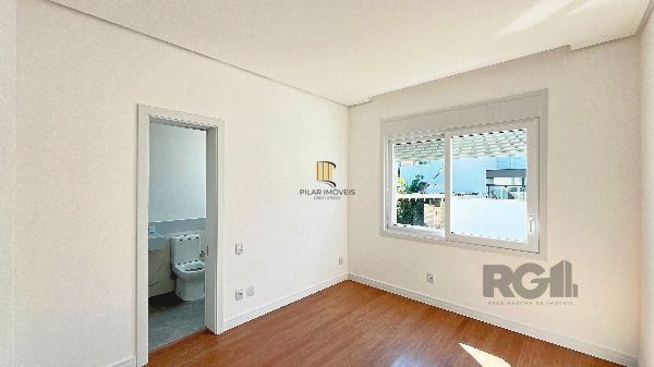 Casa Condominio em Porto Alegre, no bairro Hípica, com 3 dormitório(s), e 3 banh