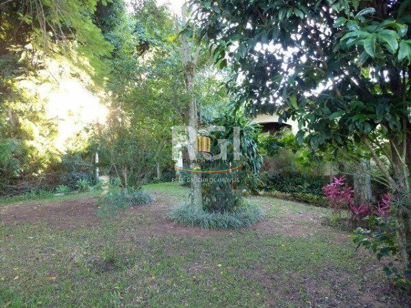 Casa para Venda - 150m², 3 dormitórios, 2 vagas - Hípica