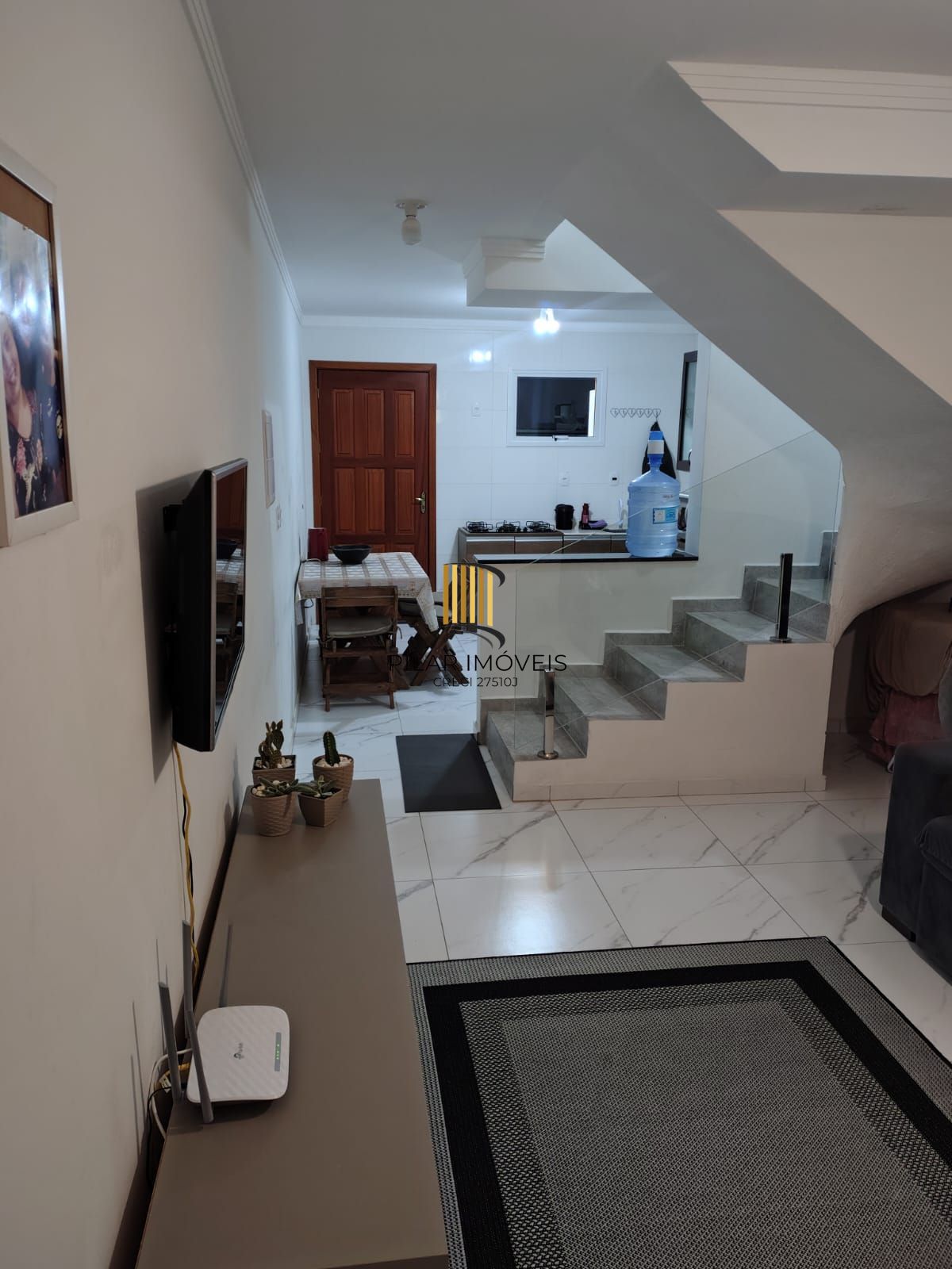 Sobrado com 2 suítes, 84m², no Portal do Guarujá