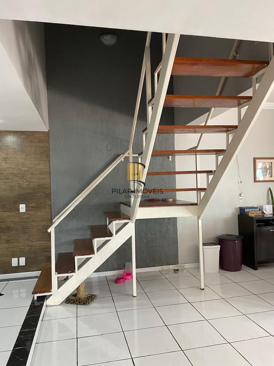 Residência com 4 Dormitório(s) Bairro Vila Nova