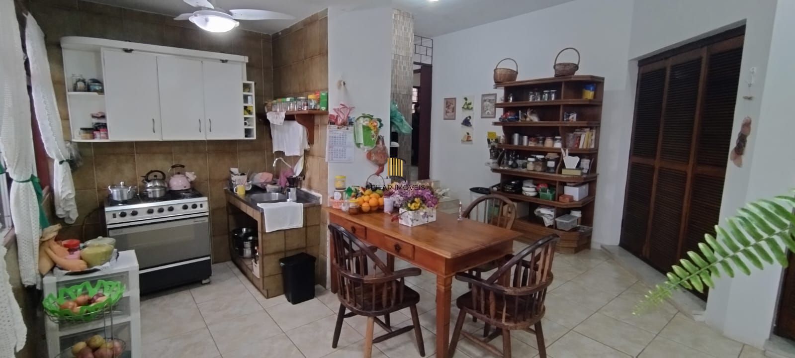 Casa Residencial com vista incrível para o Rio Guaíba no bairro Vila Conceição.