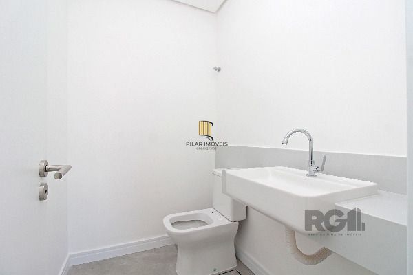 Casa Condominio em Porto Alegre, no bairro Hípica, com 3 dormitório(s), e 3 banh