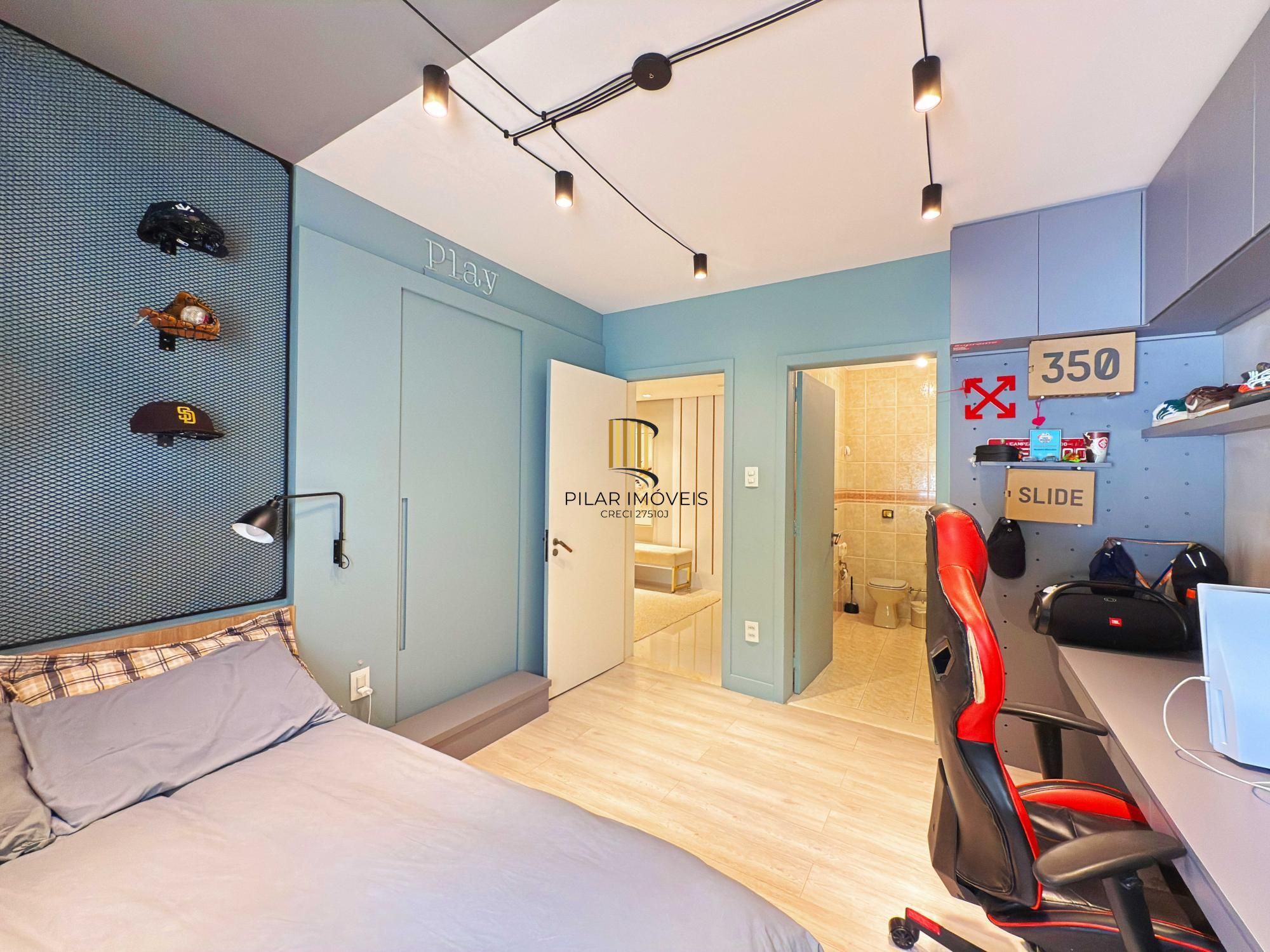 Casa 3 dormitórios no bairro Ipanema