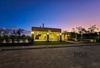 Terreno em condomínio fechado 7x21m² clube com piscina, academia e playground.