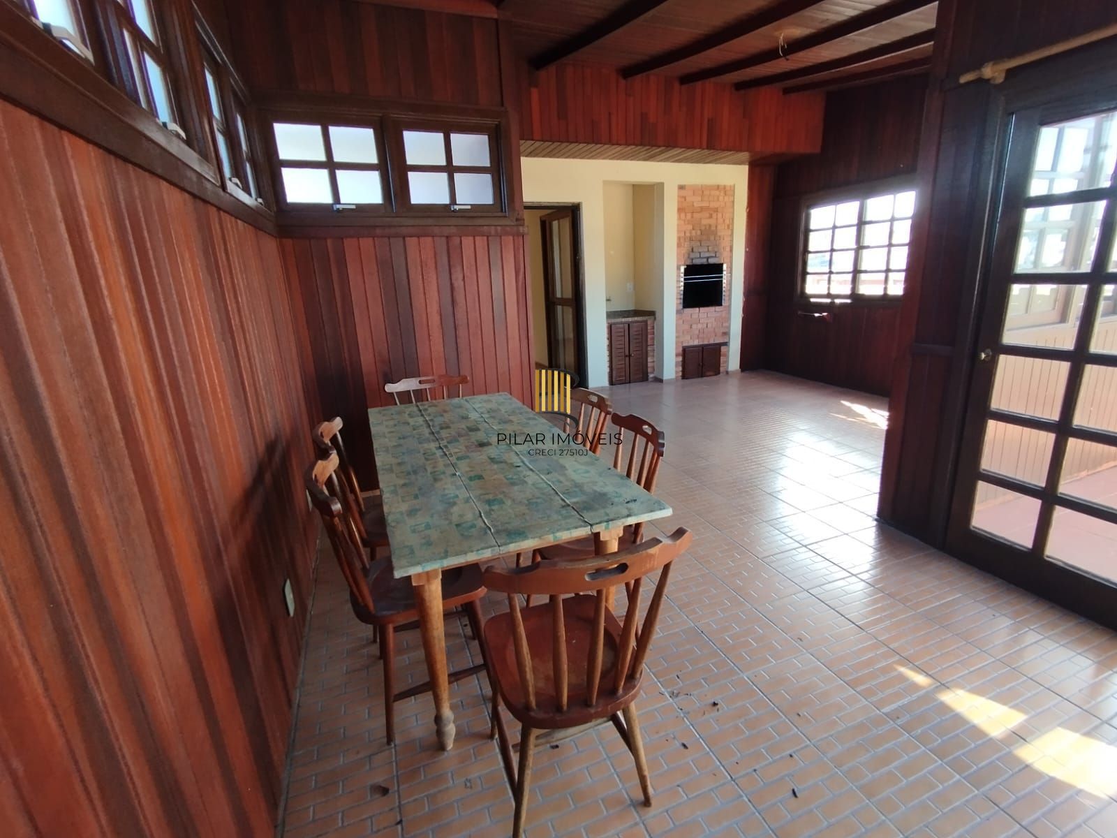 Linda cobertura no bairro Tristeza para venda.