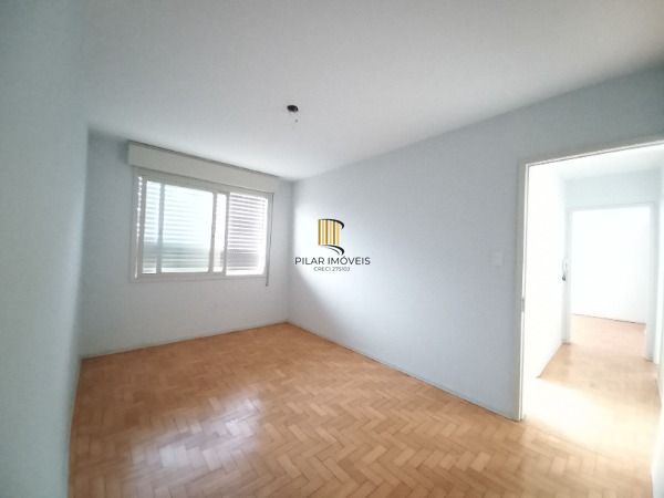 Apartamento em Porto Alegre, no bairro Partenon, com 2 dormitório(s), e 2 banhei